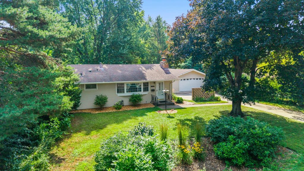 10433 Washburn Avenue S, Bloomington, MN 55431 — photo 4