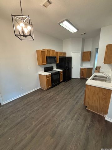 8206 Coppergate, Converse, TX 78109