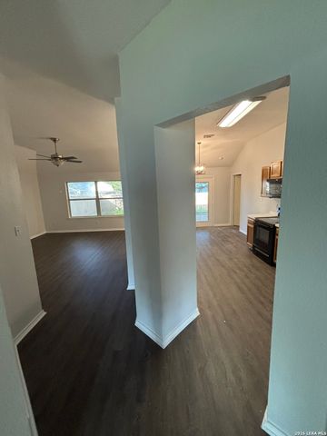 8206 Coppergate, Converse, TX 78109