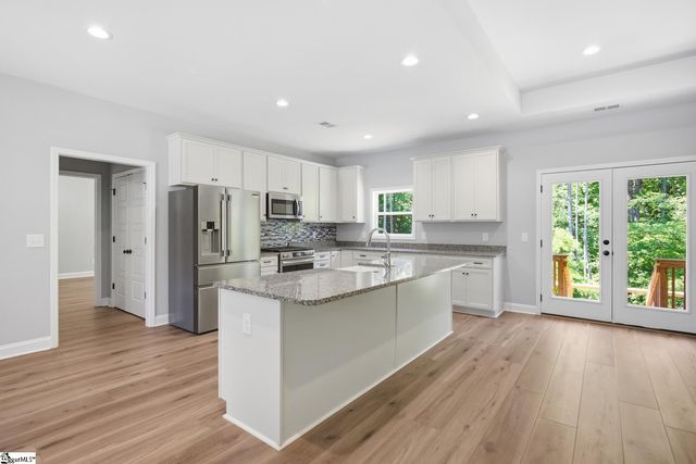 912 Watercrest Road, West Union, SC 29696