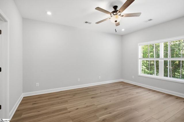912 Watercrest Road, West Union, SC 29696