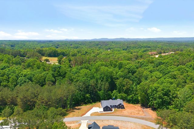912 Watercrest Road, West Union, SC 29696