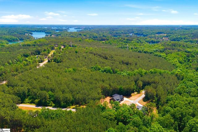 912 Watercrest Road, West Union, SC 29696