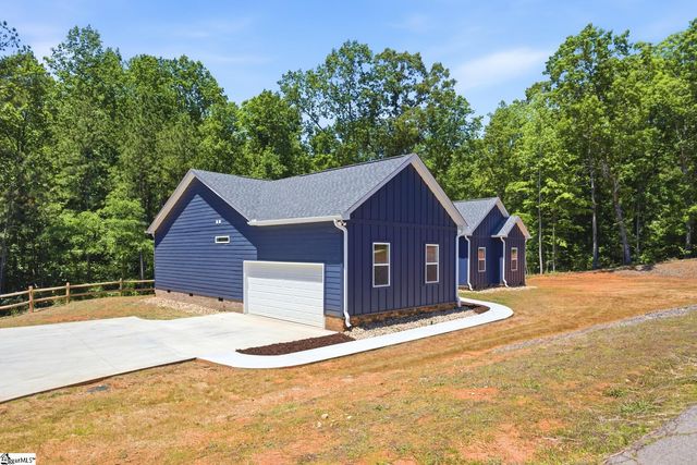 912 Watercrest Road, West Union, SC 29696