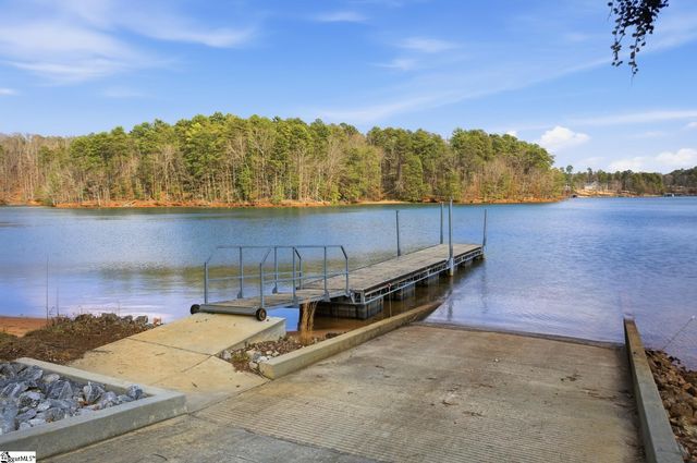 912 Watercrest Road, West Union, SC 29696