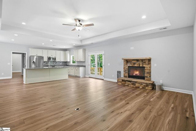 912 Watercrest Road, West Union, SC 29696