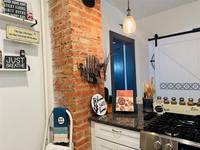 1021 Park Avenue, Bonham, TX 75418