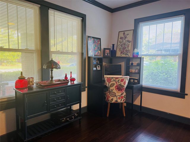 1021 Park Avenue, Bonham, TX 75418