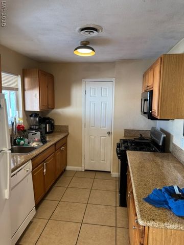 4102 East Ogden Avenue, Las Vegas, NV 89110