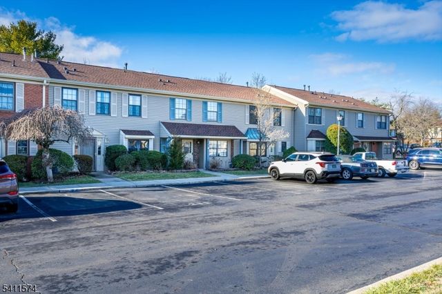 46 Carlisle Ct, Franklin Twp., NJ 08873