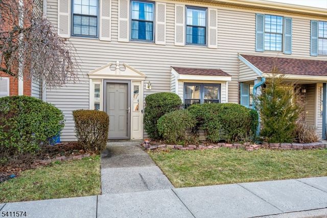 46 Carlisle Ct, Franklin Twp., NJ 08873