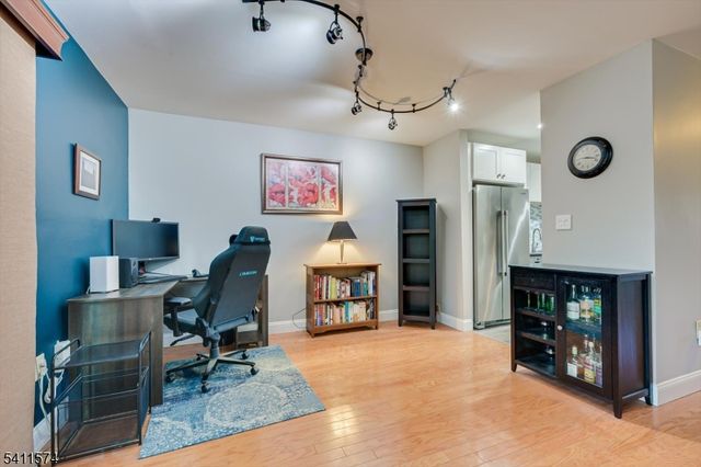 46 Carlisle Ct, Franklin Twp., NJ 08873