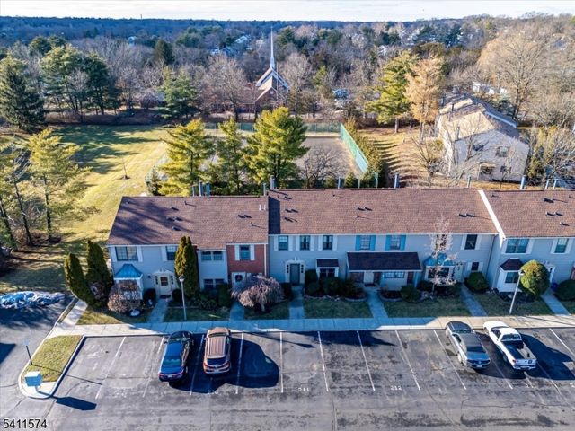 46 Carlisle Ct, Franklin Twp., NJ 08873