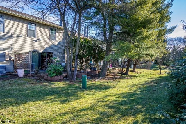 46 Carlisle Ct, Franklin Twp., NJ 08873