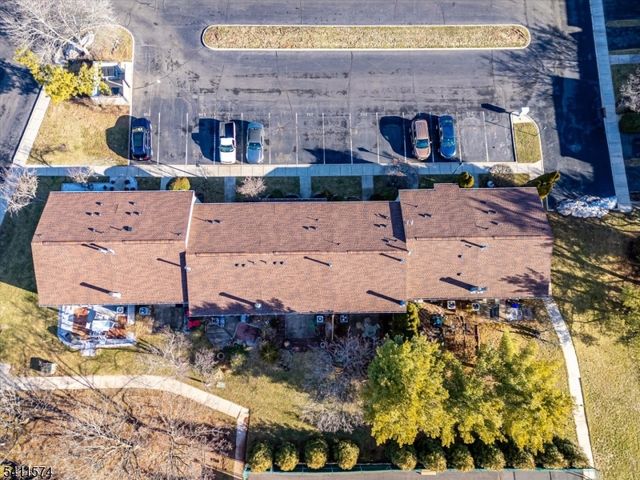 46 Carlisle Ct, Franklin Twp., NJ 08873