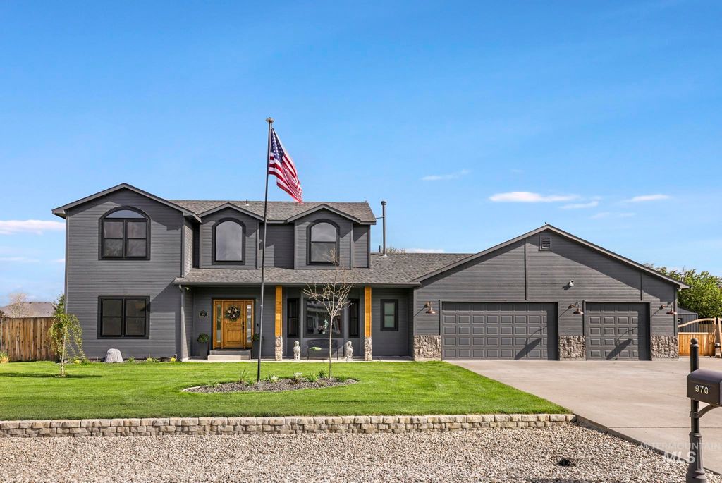 970 NW Bluegrass Circle, Mountain Home, ID 83647 photo 1
