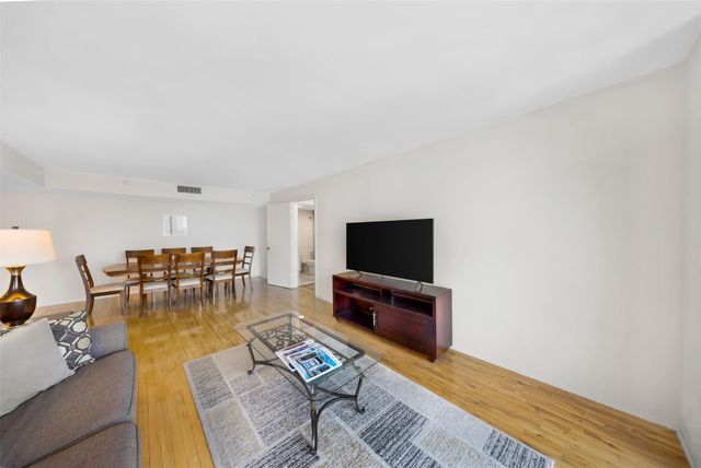 18181 NE 31st Court 804, Aventura, FL 33160