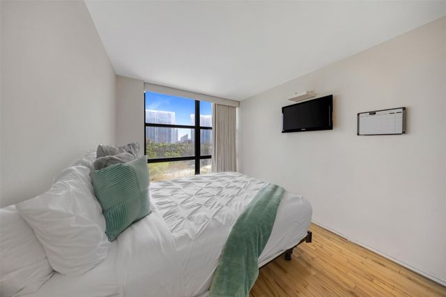 18181 NE 31st Court 804, Aventura, FL 33160