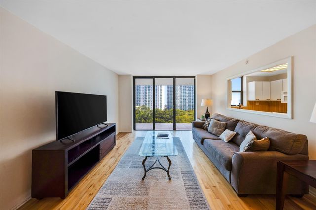 18181 NE 31st Court 804, Aventura, FL 33160