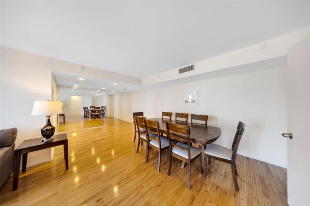 18181 NE 31st Court 804, Aventura, FL 33160