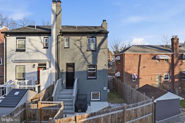 1111 ANACOSTIA RD SE, Washington, DC 20019