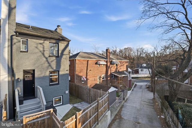 1111 ANACOSTIA RD SE, Washington, DC 20019