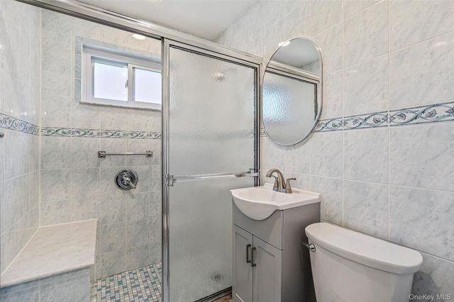 175-03 Peck Avenue 2 Floor, Fresh Meadows, NY 11365