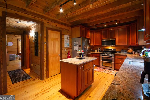 474 Clara Drive, Whitesburg, GA 30185