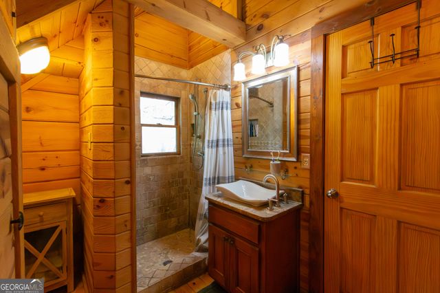 474 Clara Drive, Whitesburg, GA 30185