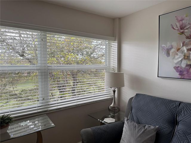 9310 Sunrise Lakes Blvd 304, Sunrise, FL 33322