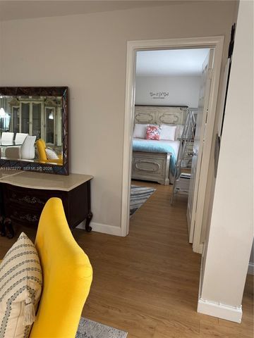 9310 Sunrise Lakes Blvd 304, Sunrise, FL 33322