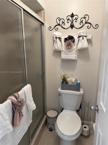 9310 Sunrise Lakes Blvd 304, Sunrise, FL 33322