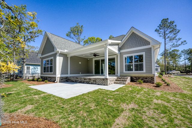 1543 St Vincent Drive SW, South Brunswick, NC 28470