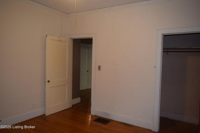 4519 S 6th St, Louisville, KY 40214