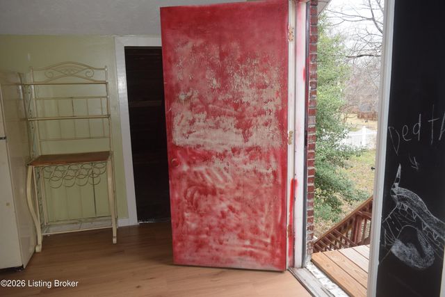 4519 S 6th St, Louisville, KY 40214