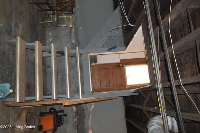 4519 S 6th St, Louisville, KY 40214