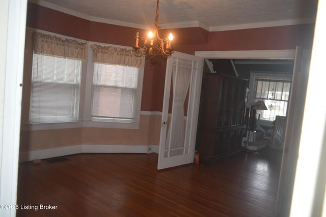 4519 S 6th St, Louisville, KY 40214