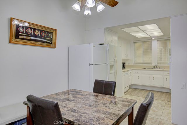 40 Calle Aragon T, Laguna Woods, CA 92637