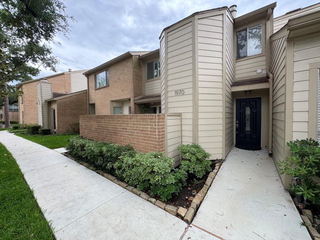 1970 Augusta Drive, Houston, TX 77057