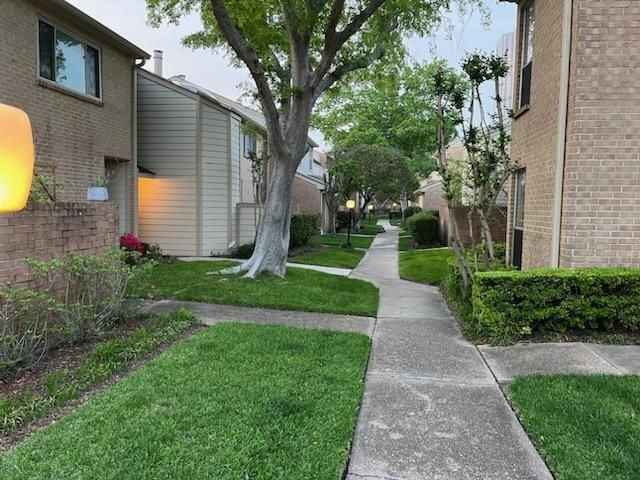 1970 Augusta Drive, Houston, TX 77057