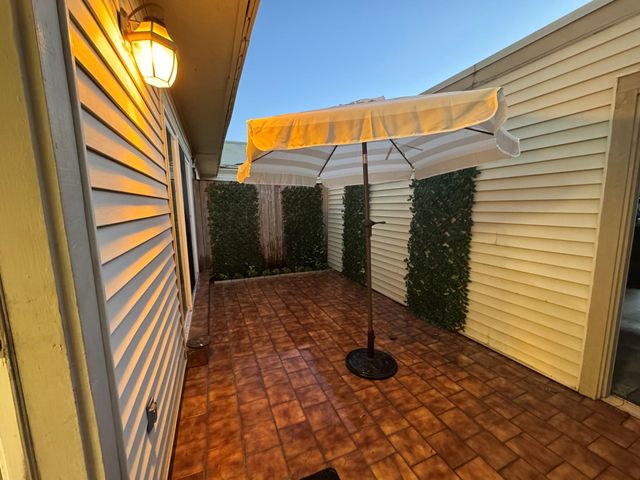 1970 Augusta Drive, Houston, TX 77057