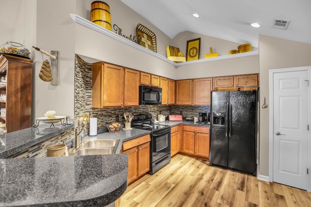825 Browns Ln Unit 1203, Gallatin, TN 37066