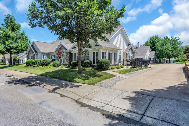 825 Browns Ln Unit 1203, Gallatin, TN 37066