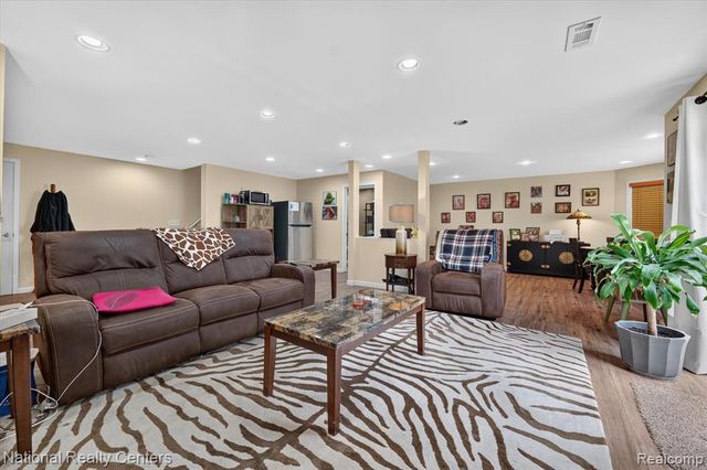 2915 Allison Lane, Highland, MI 48357
