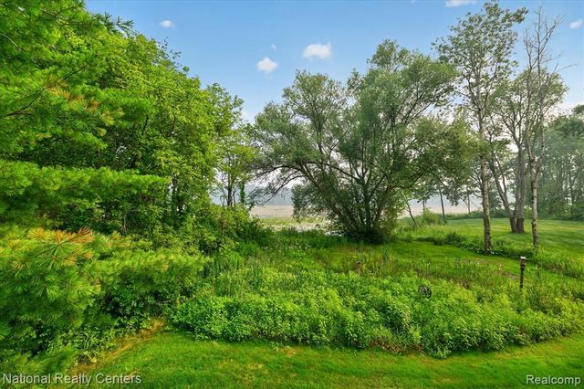 2915 Allison Lane, Highland, MI 48357