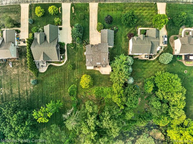 2915 Allison Lane, Highland, MI 48357