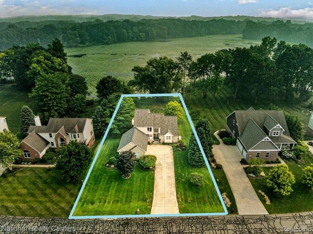 2915 Allison Lane, Highland, MI 48357