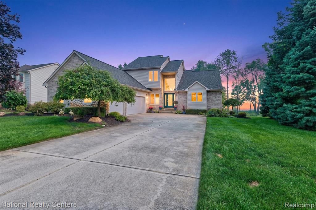 2915 Allison Lane, Highland, MI 48357