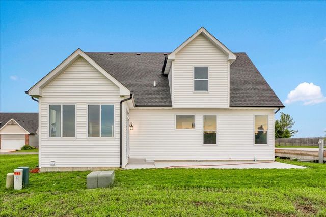 2080 Waters Edge Drive, Minooka, IL 60447