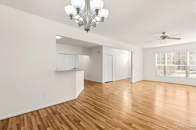 17104 Chesapeake Circle, Walled Lake, MI 48390